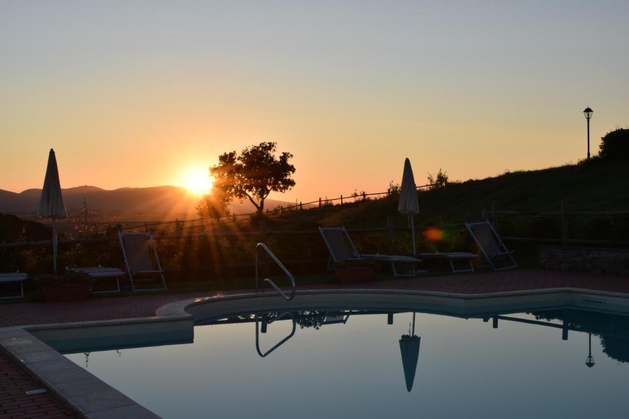 Il Poggio Della Pieve Apartments Santa Luce Bagian luar foto