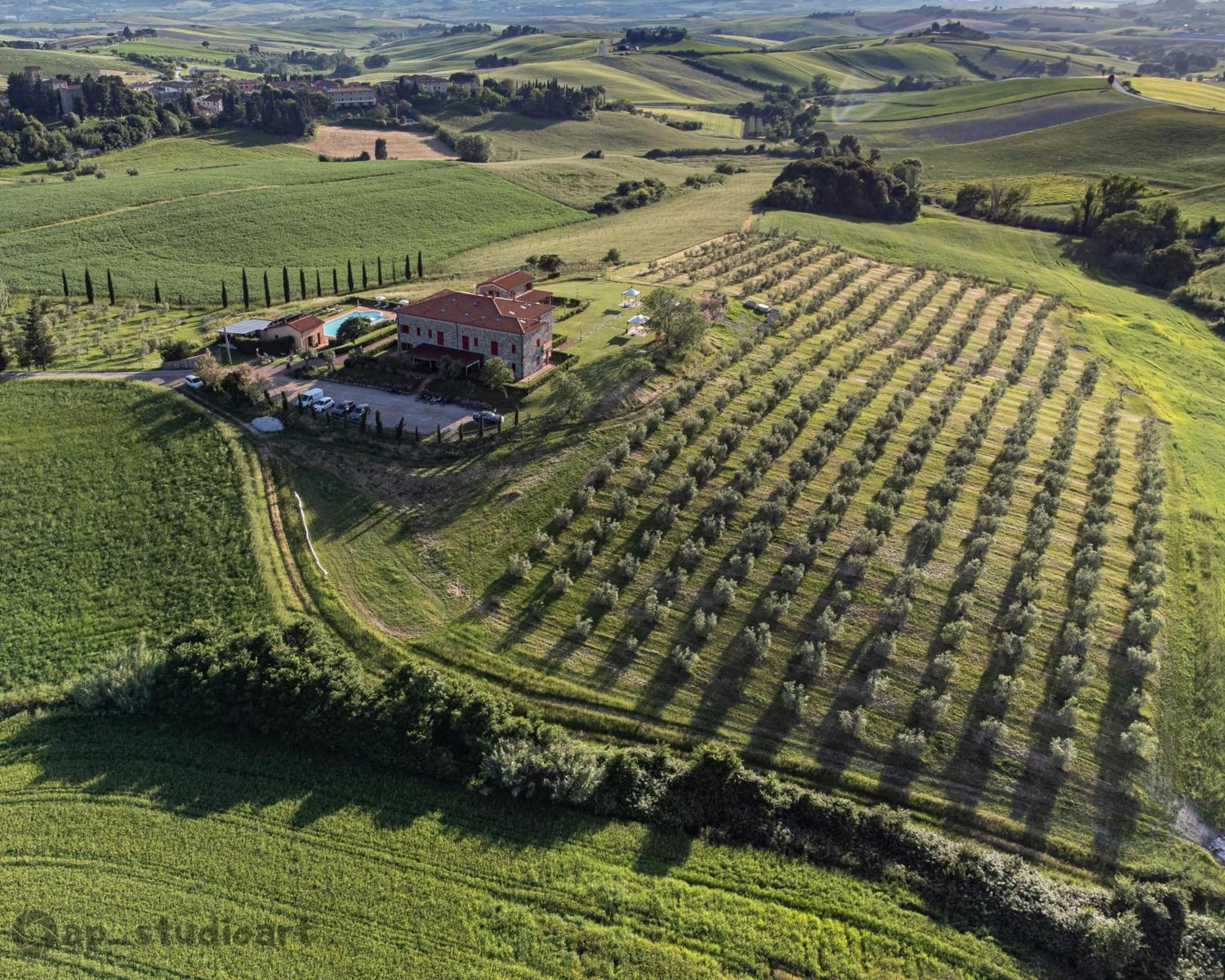 Il Poggio Della Pieve Apartments Santa Luce Bagian luar foto