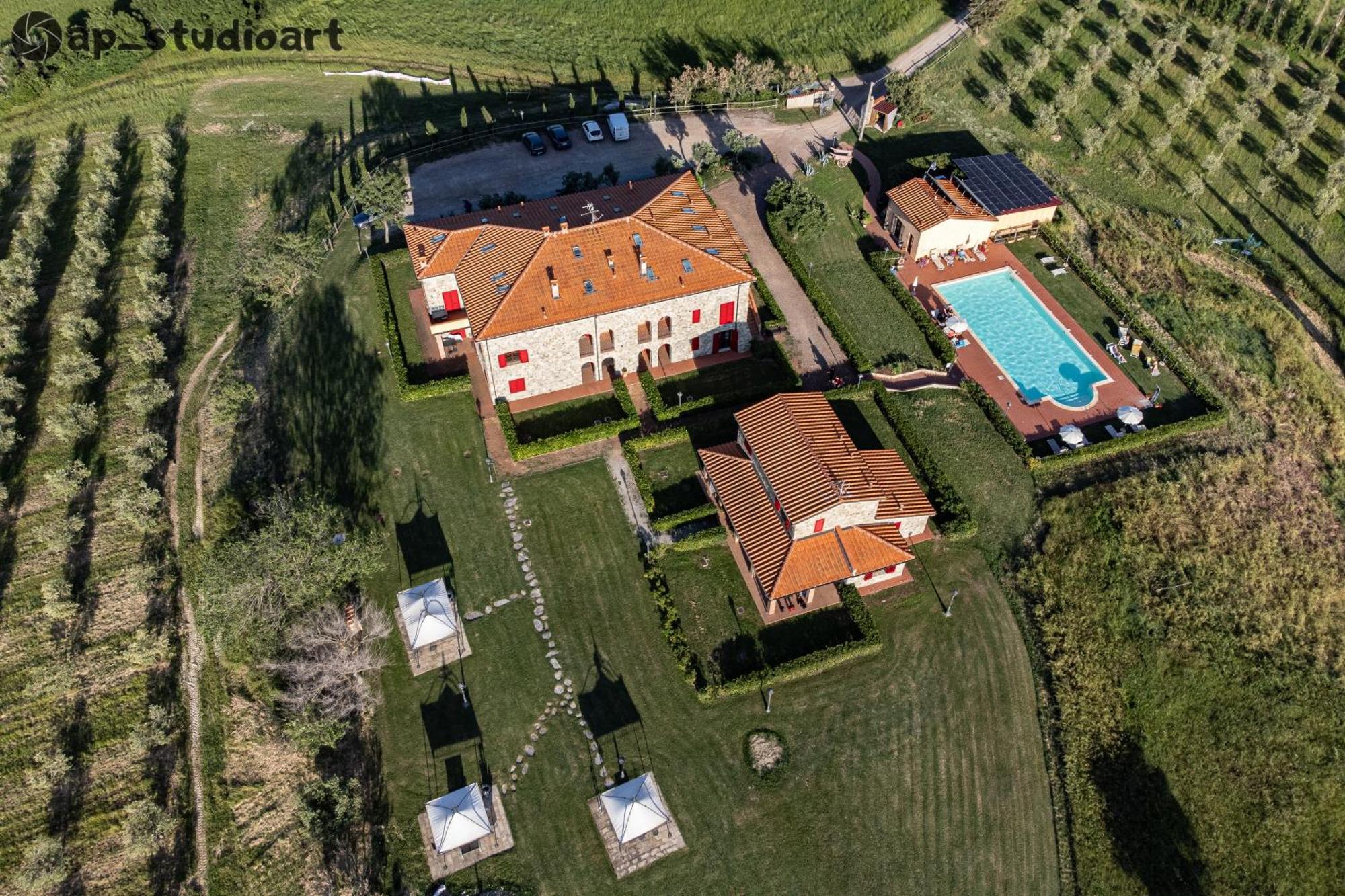 Il Poggio Della Pieve Apartments Santa Luce Bagian luar foto